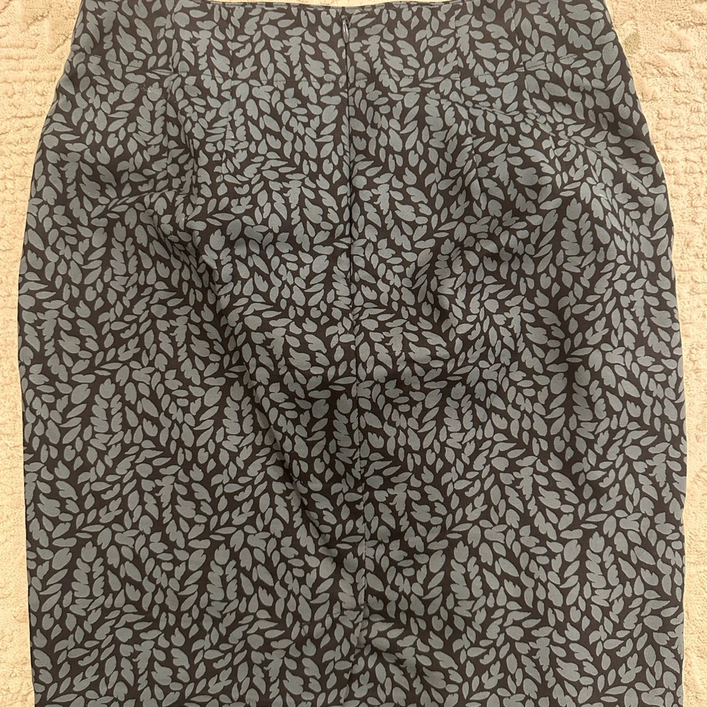 LOFT Black and Green Leaf Pencil Skirt